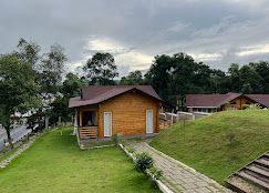 Orchid Lake Resort